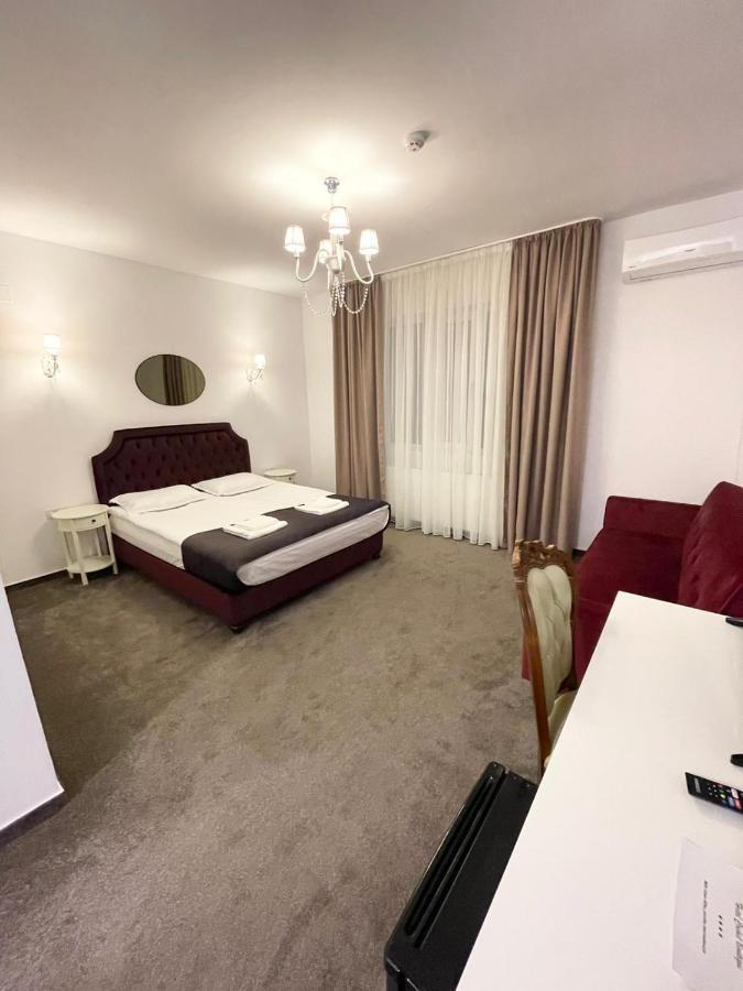 Cochet Boutique Hotel Targu Jiu Luaran gambar