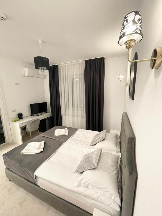 Cochet Boutique Hotel Targu Jiu Luaran gambar