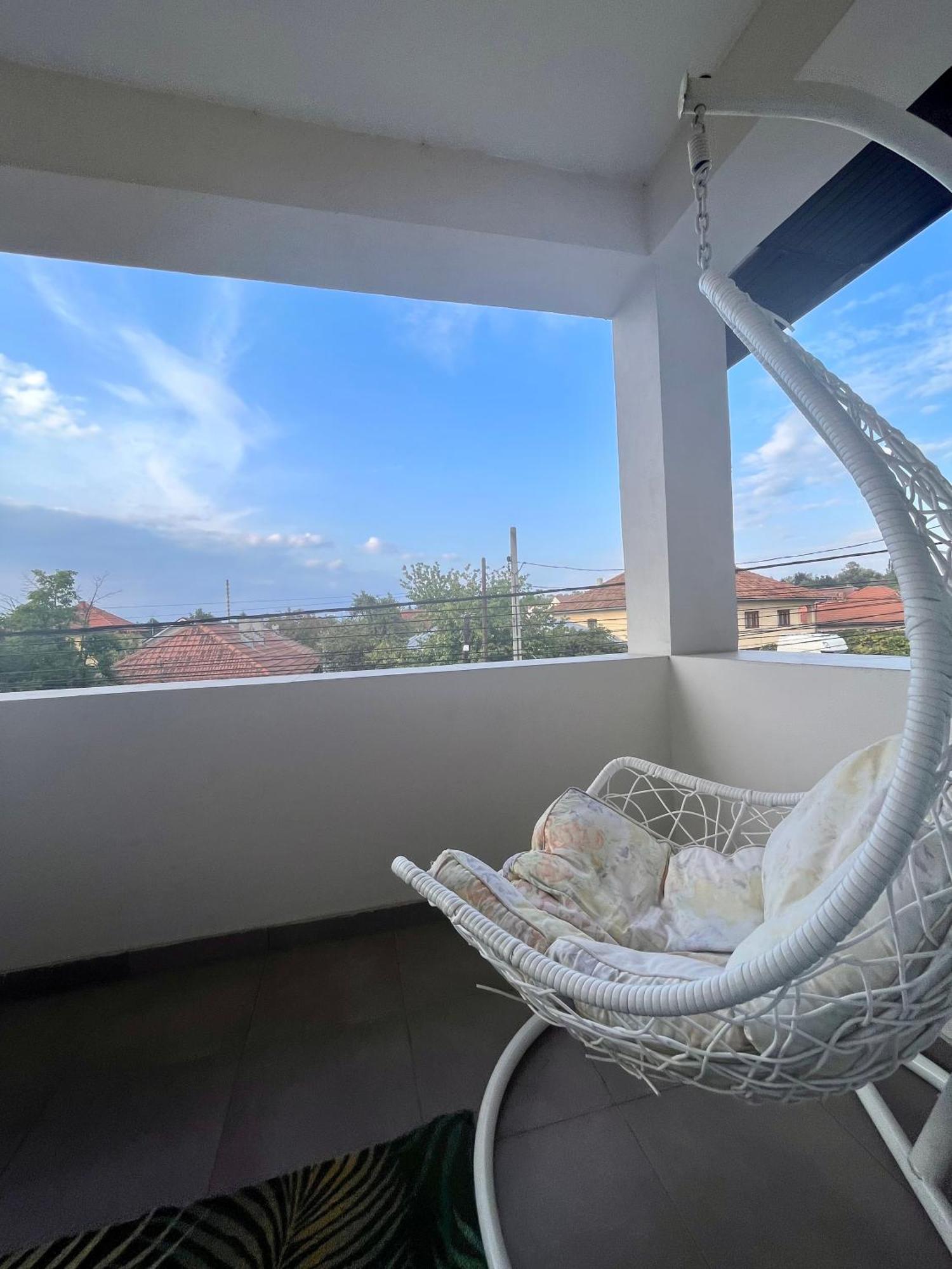 Cochet Boutique Hotel Targu Jiu Luaran gambar