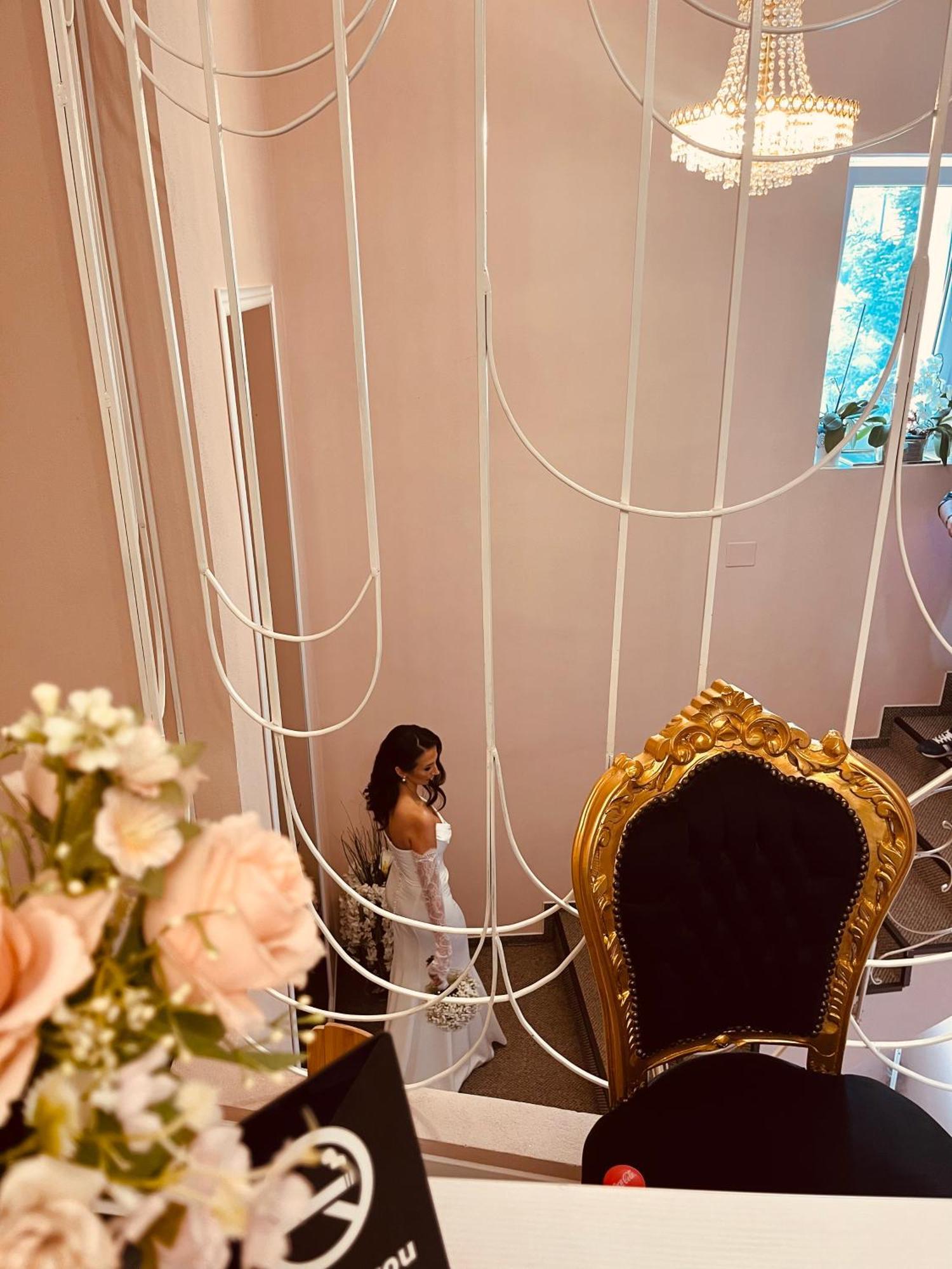 Cochet Boutique Hotel Targu Jiu Luaran gambar