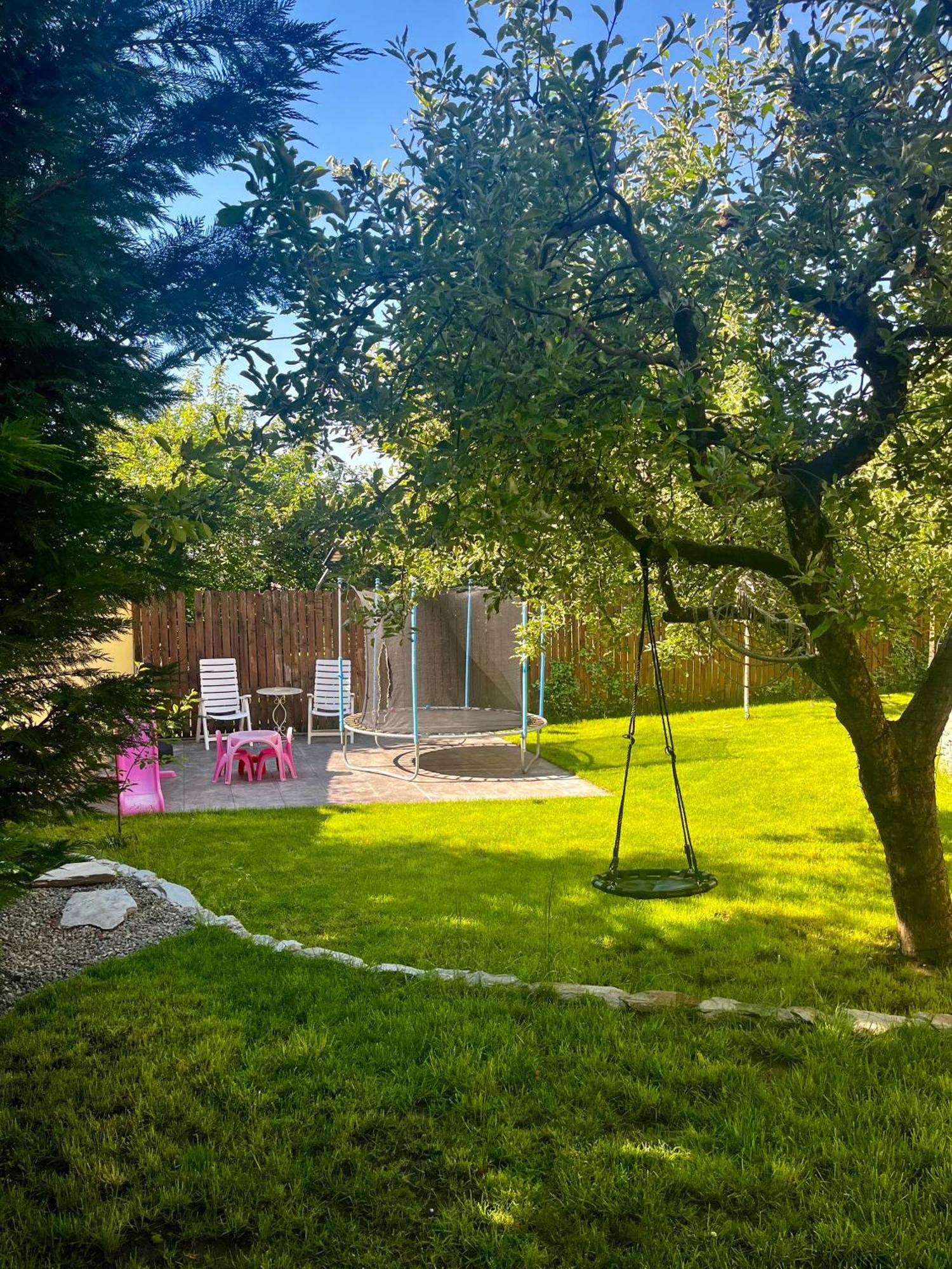Cochet Boutique Hotel Targu Jiu Luaran gambar