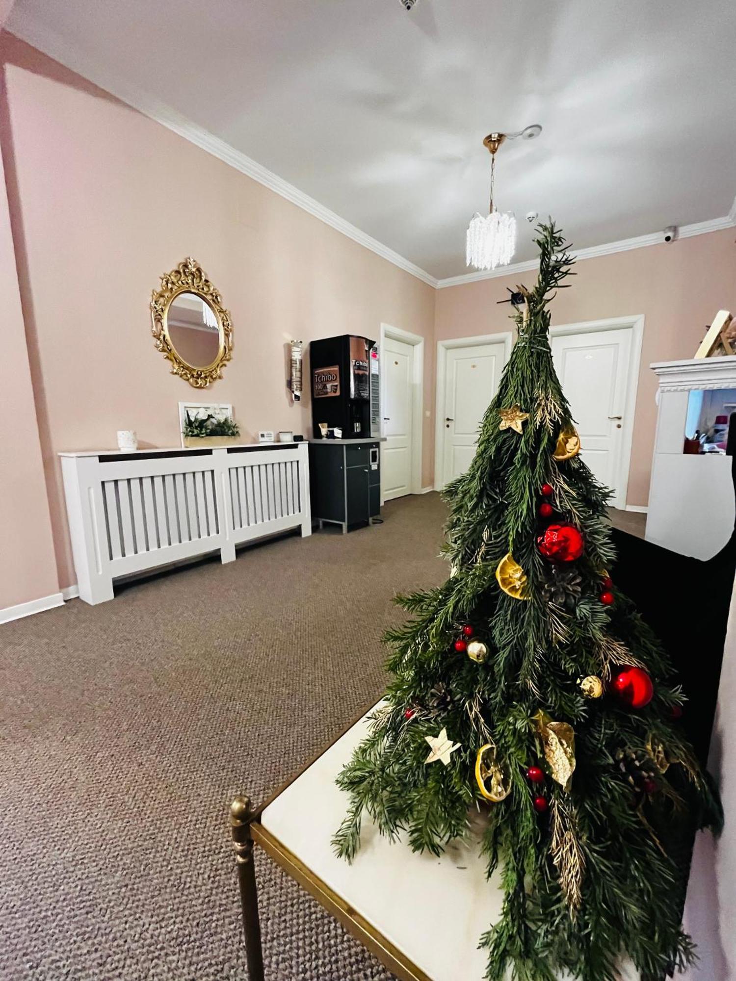 Cochet Boutique Hotel Targu Jiu Luaran gambar